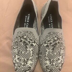 Fabesu3 Snake Print Shoe